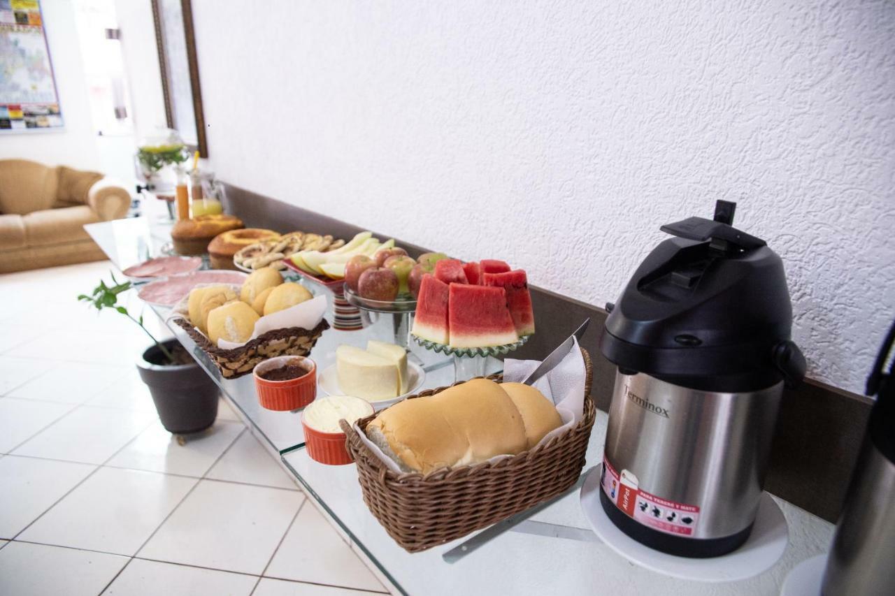 Hotel Vila Real Dourados Extérieur photo