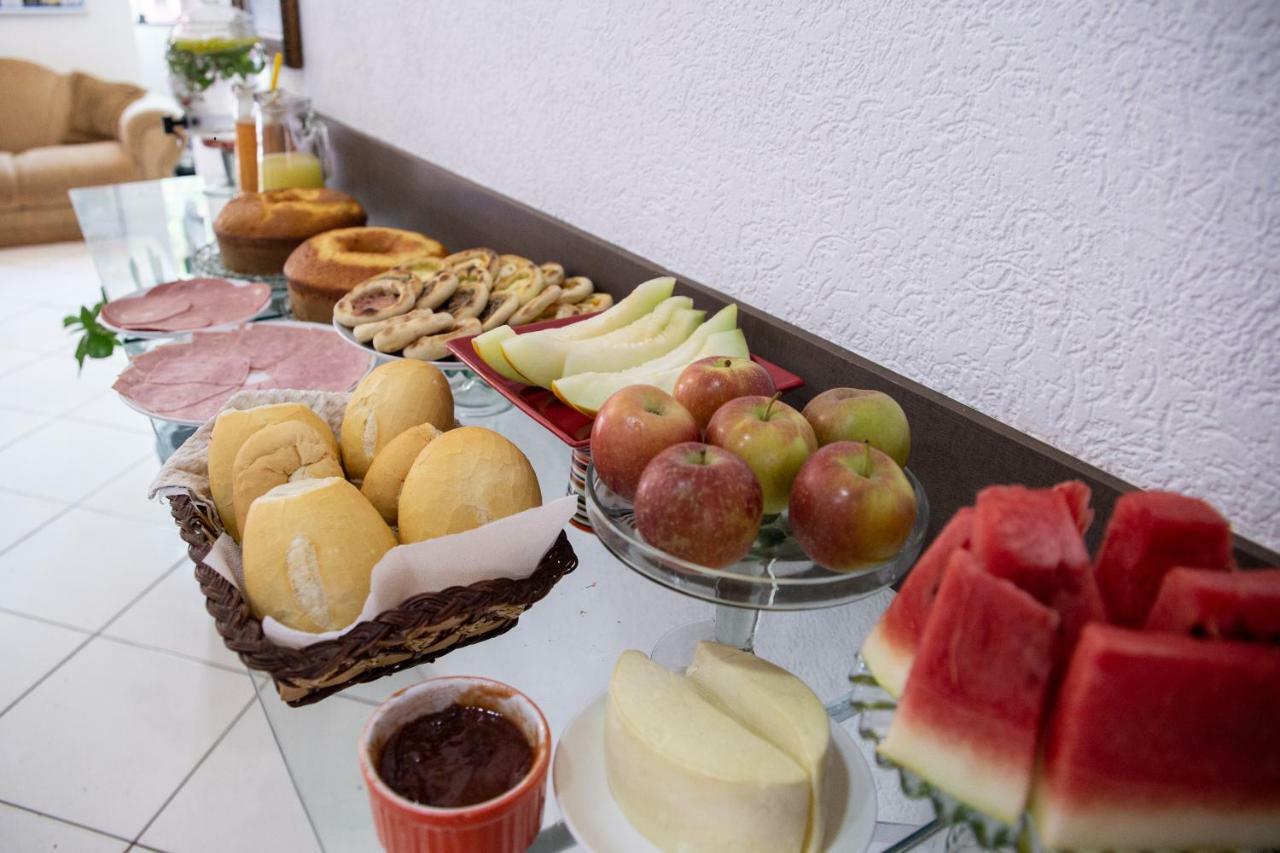 Hotel Vila Real Dourados Extérieur photo
